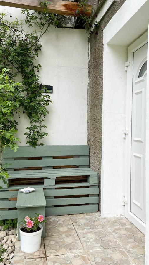 Bran And Breakfast Guest House Exterior photo